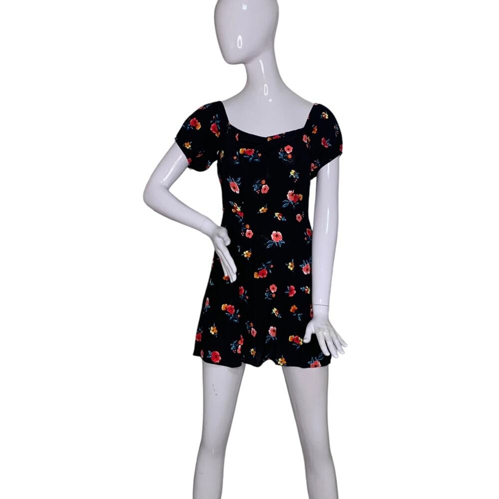 Forever 21 NWT Dress Floral Print Short Sleeve Hidden Zipper on Side Size S